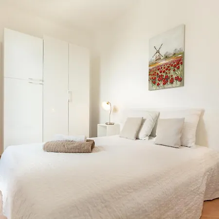 Alessia'S Flat - Affori-2